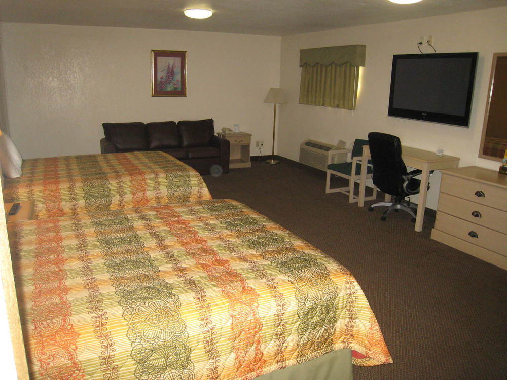 Executive Inn Pearsall Room photo